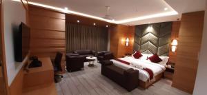 Shaurya Inn- Premium Boutique Hotel