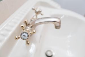 The Royal Suite II - R.Q.C.