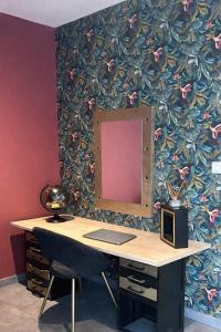 Suite l Instant suspendu maison 25m2 avec coin salon Wifi Netflix Maison Like and Love Duclair