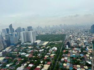 The Gramercy Residences - 2 Bedroom Penthouse with Balcony