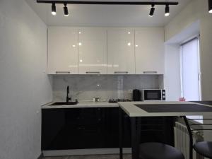 Апартаменты возле отеля Украина