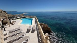 Villa Celia en primera linea del mar!