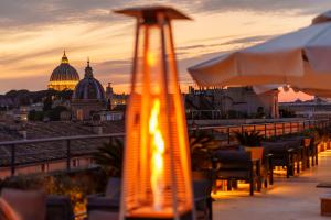 Navona Queen Rooftop