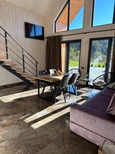 Будинок для відпочинку з чаном джакузі Tysha