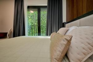 Como Vista Apartments