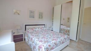 Itadhome - "Villa sul Rio", vicino al mare, ampio giardino con ruscello