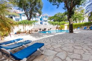 Alicia Beach, Hispaniola Sol, great location - no car needed