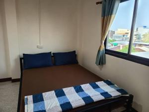 Doctor Thanut Hostel