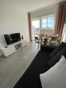 Spectacular view of Porto and Douro-Free Parking