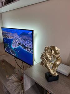 Mandis Apartment