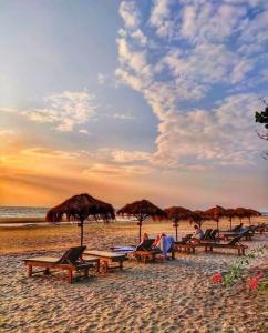 Bay Breeze Hotels and Resorts