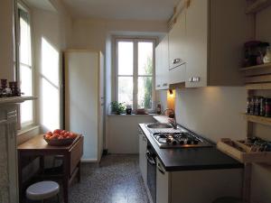 Charming house with private dock on Lake Como III