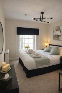 Charming 3 Bedroom High St Apartment