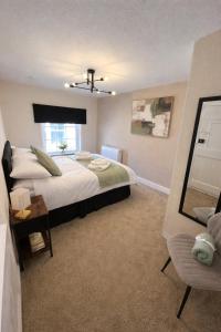 Charming 3 Bedroom High St Apartment