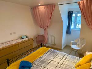 Ensuite Room Exeter near Hospital, St Lukes, County Hall