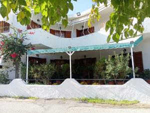 Akrata Golden Beach House