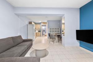 Paloma - Deluxe Apartment with Yard