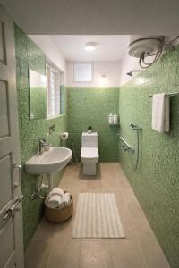 Cozy 2BHK in Koramangala