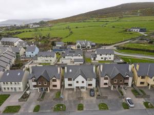 No 32 - Heart of Dingle