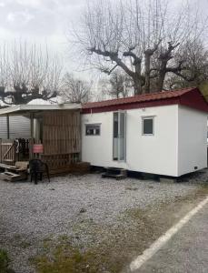 Mobil-home dans un camping calme et familial chez César