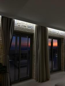 Villa Sofita Komos View