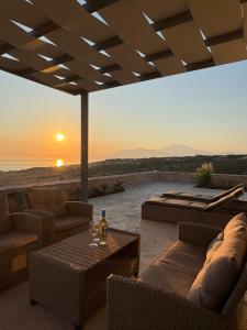 Villa Sofita Komos View