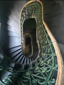 Апартаменти з балконом