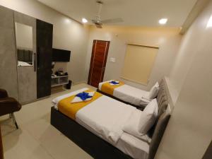 Hotel Ceasta, Beside US Consulate Hyderabad, Gachibowli