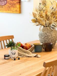 Newly built in 2026 Entire building-single unit with 3 bedrooms-can accommodate 7 people Free parking Direct access to USJ Namba Kyocera Dome