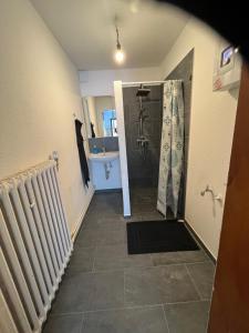 Doppelzimmer nah der A7 Tarp