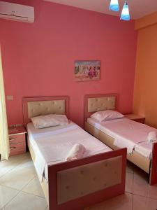 2 Steps to Sea-Nisa Apartment