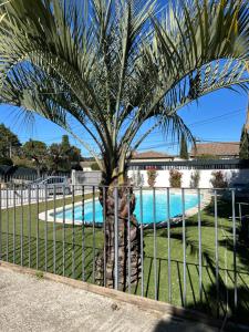 T2 60 m2 vue dégagée dans maison individuelle avec piscine