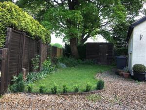 Orchard Annexe