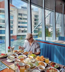 Pano Hotel Wins