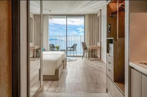 Panorama Beach Wins Nha Trang