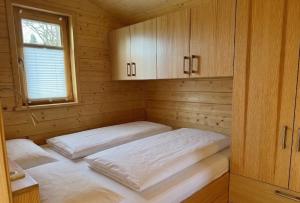 101 Tiny House Elbhütte mit Wiesenblick
