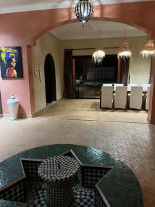 villa luxueuse 5 chambres , avec piscine