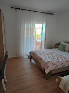 Sea & Mountain View Apartments - Metajna