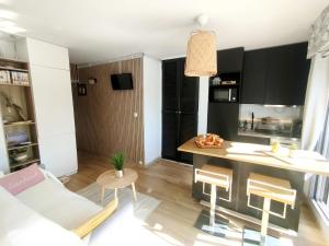 Studio climatisé à 50 m de la plage
