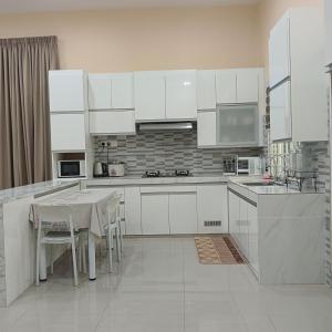 DeHayla Homestay Tanah Merah