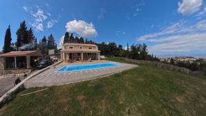 Private Villa Maothis