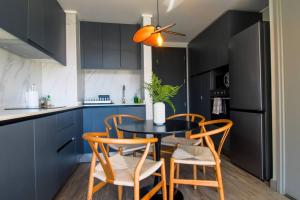 Bright and cozy Nordic, Wi-Fi, gym, downtown