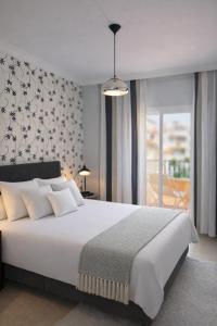 Apartamentos Abril