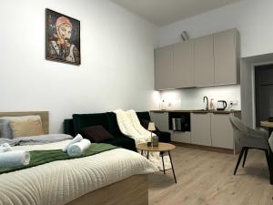 Comfy Apartment next to Main Station Old Town D-Apartments