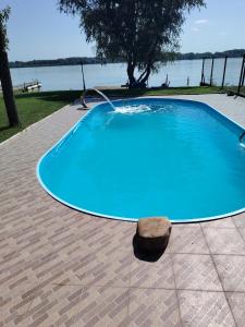 Vila Čoče - vikend kuća na Dunavu