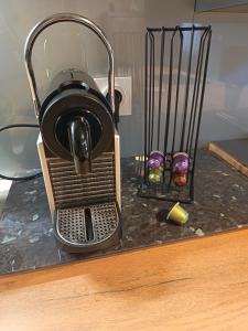 T2 standing de La tour jayan