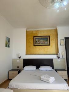 Artisi Rooms