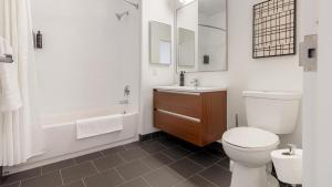 Landing Apartments - 777 Main