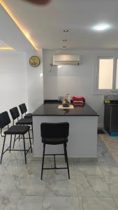 Appartement f2 bejaia centre ville birslam