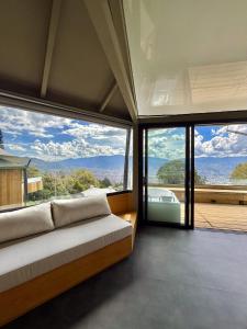 Modern Vista Cabin, Jacuzzi, Terrace, Views